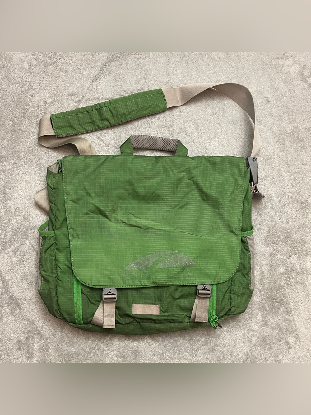 VTG GoLite Green/Gray Nylon Messenger Work School Bag Adjustable Shoulder Strap
